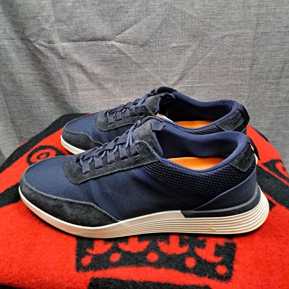 %Size 12M Wolf and Shepherd Men's Crossover Trainer Italian Shoes / A 42